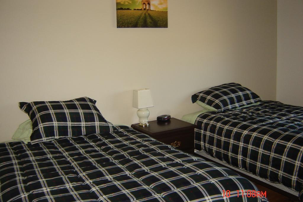 Midway Motel Radisson Habitación foto