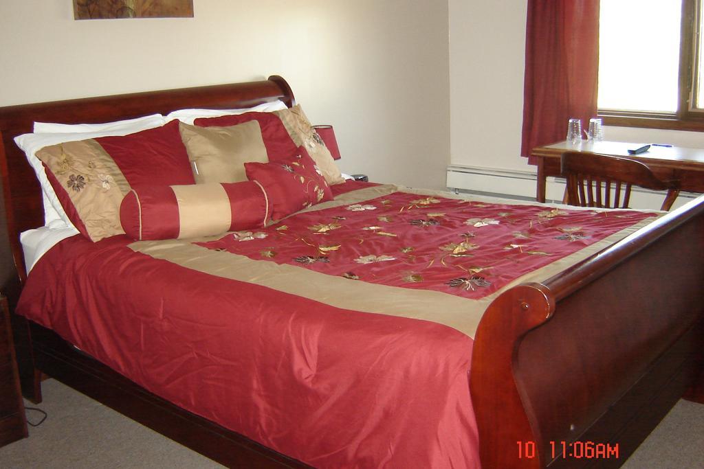 Midway Motel Radisson Habitación foto
